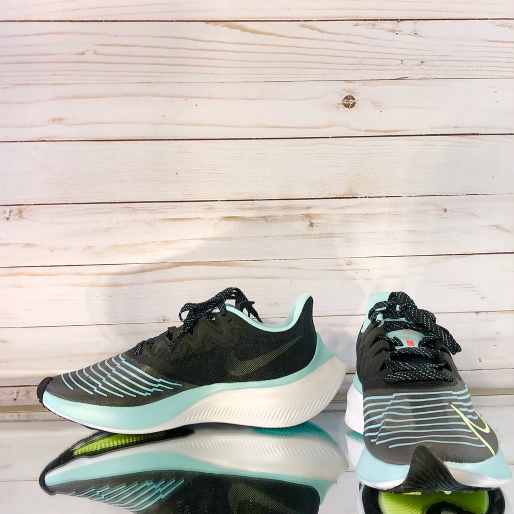 Nib Zoom Gravity Running Shoe - Women’s - image 5